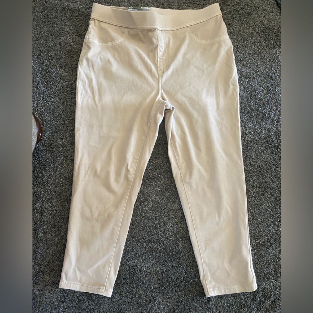 Time and Tru Skinny Pull-On Pants in Light Beige